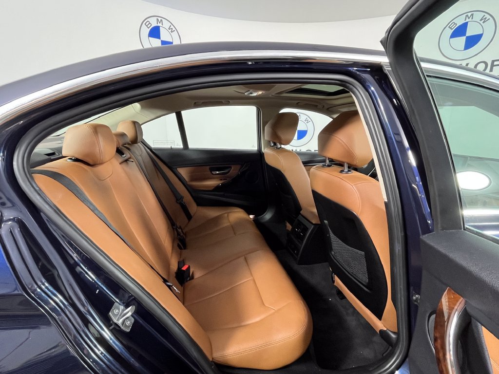 Used 2014 BMW 328i xDrive Sedan AWD/4WD image 17