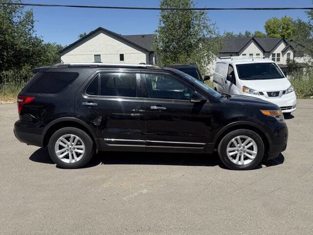Used 2012 Ford Explorer XLT AWD/4WD image 3