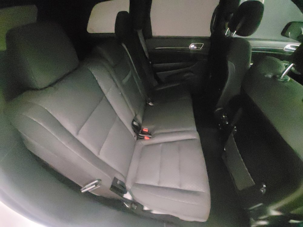 Used 2019 Jeep Grand Cherokee Laredo image 19