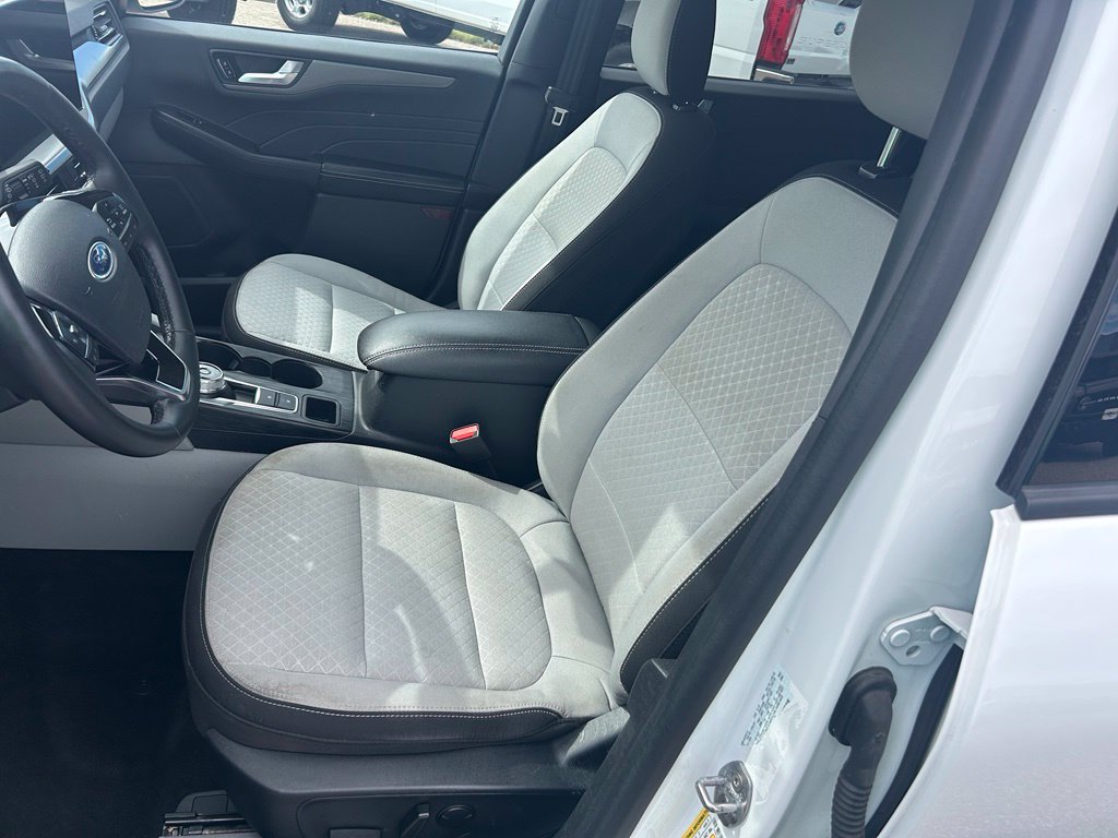Used 2024 Ford Escape Active w/ Tech Pack #2 AWD/4WD image 10