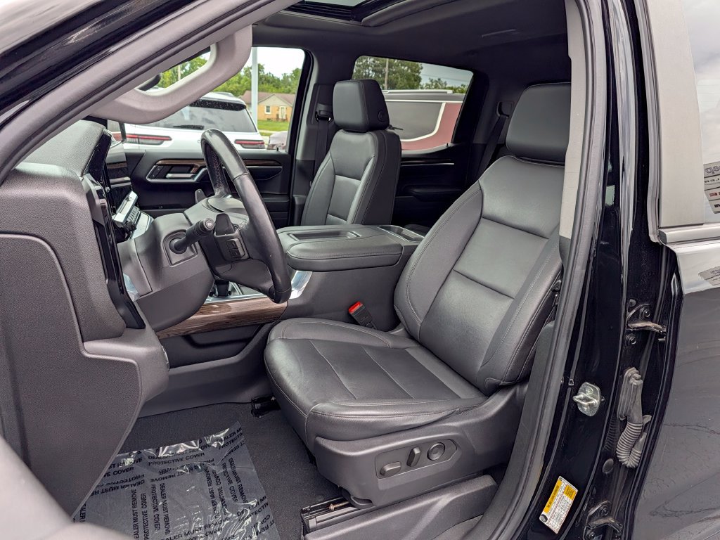 Used 2022 Chevrolet Silverado 1500 LT Trail Boss w/ LT Trail Boss Premium Package AWD/4WD image 15