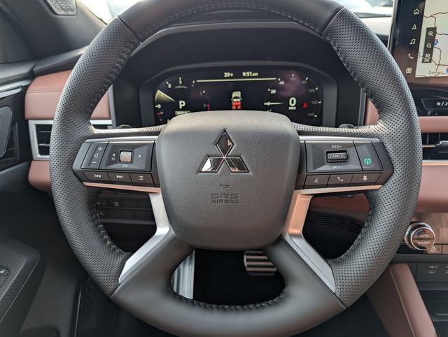 New 2026 Mitsubishi Outlander SEL image 8