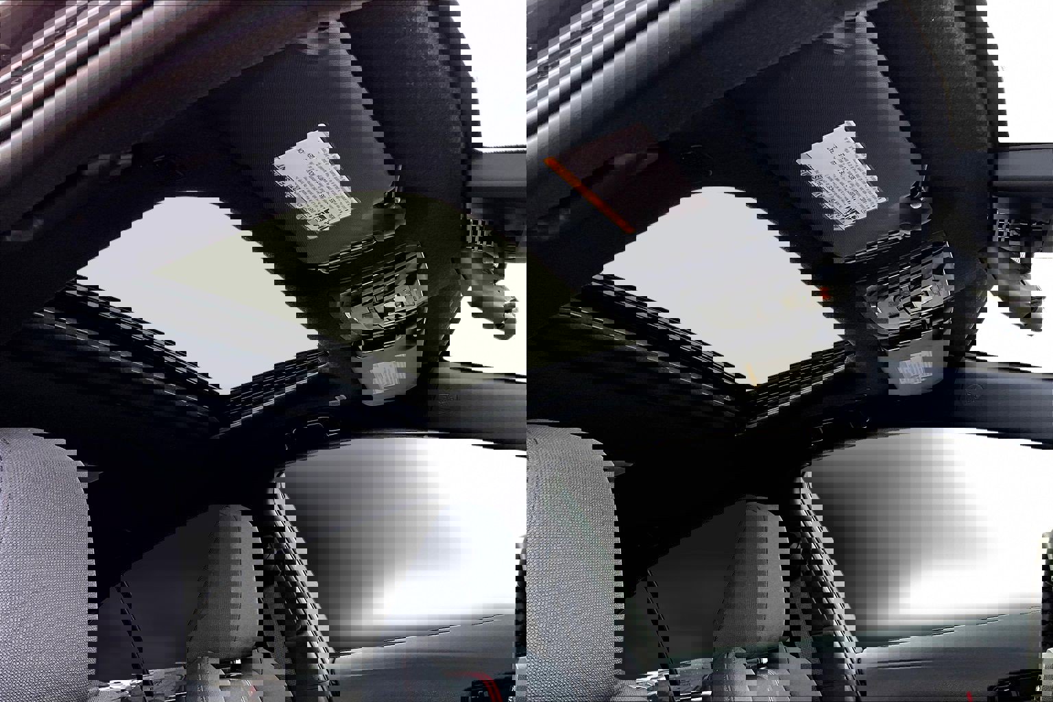 Used 2025 Toyota Corolla SE image 18