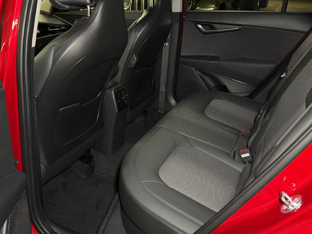 Certified 2024 Kia Niro EX w/ EX Cold Weather Package FWD image 16