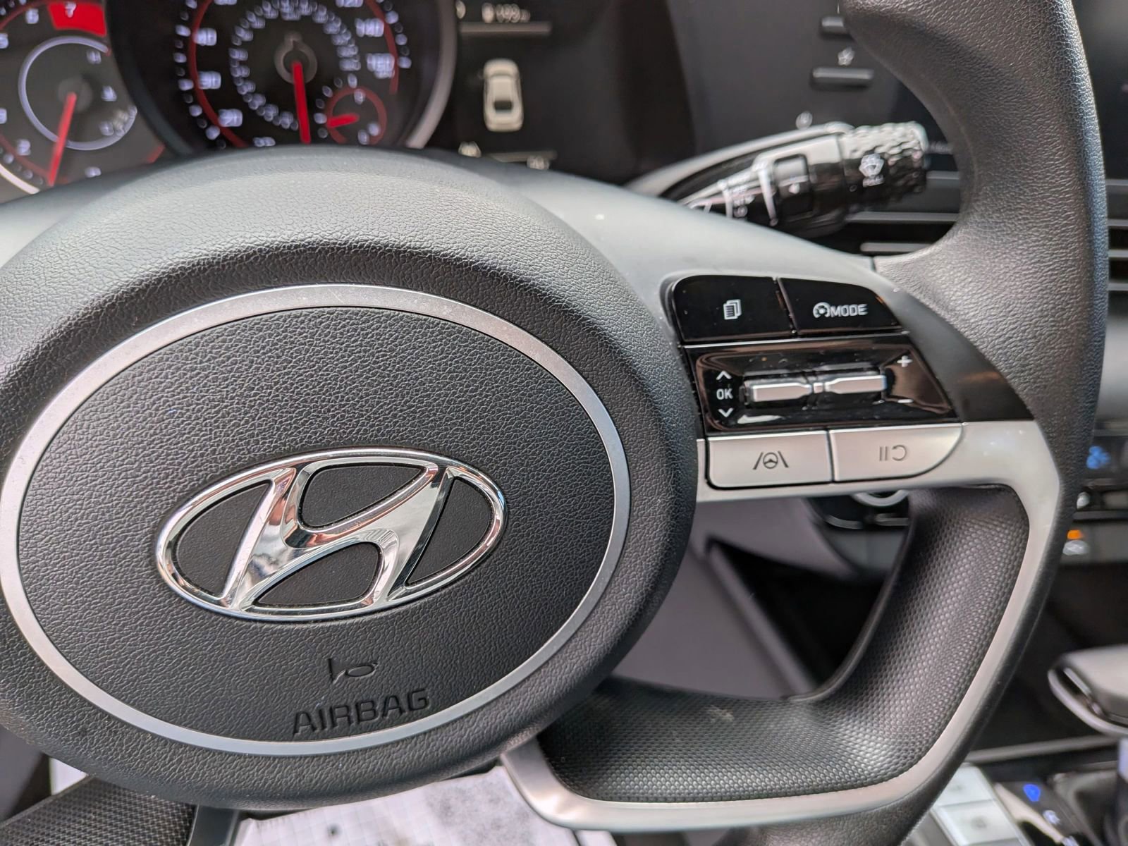 Used 2021 Hyundai Elantra SEL image 37