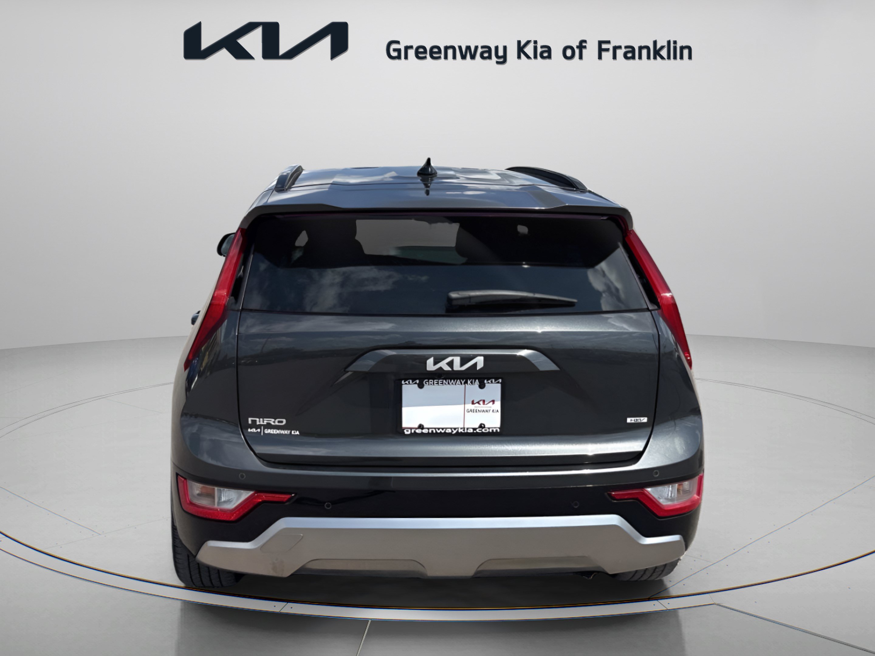 Used 2023 Kia Niro EX Touring FWD image 6