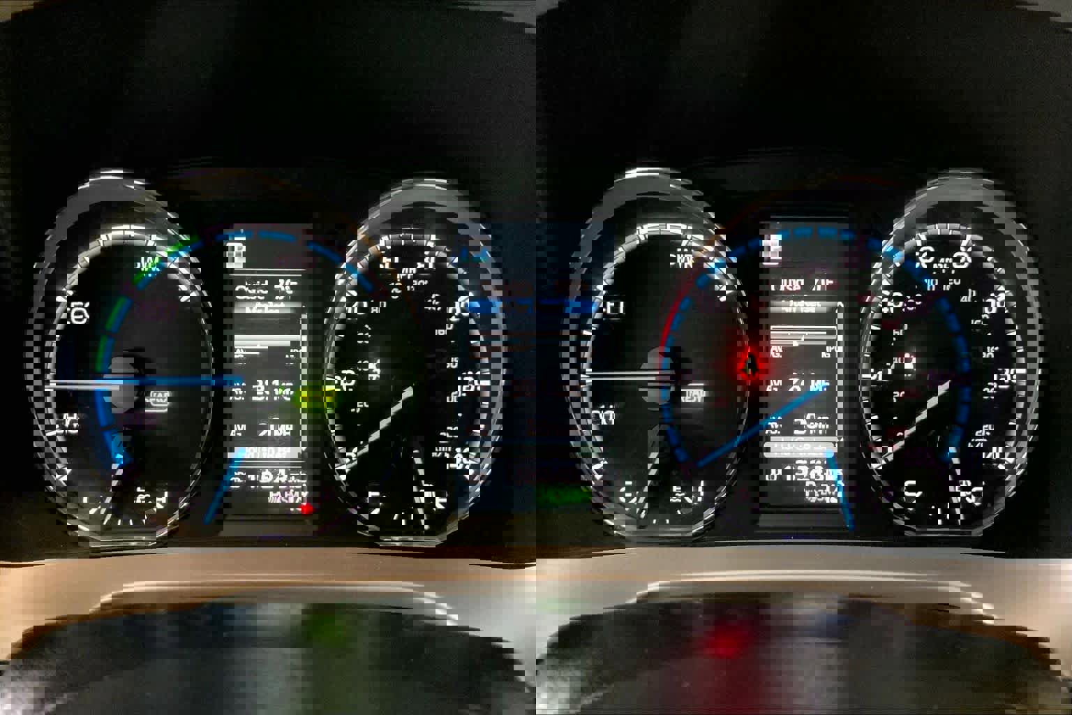 Used 2017 Toyota RAV4 Limited image 26