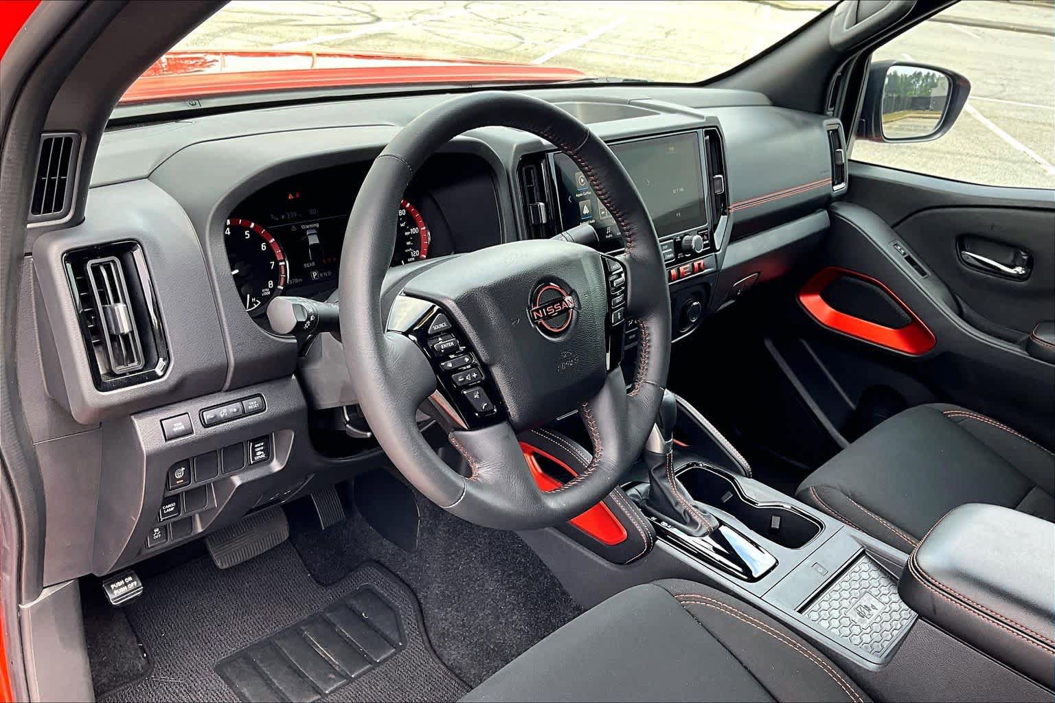 Used 2025 Nissan Frontier Pro-X w/ Pro Convenience Package RWD image 18