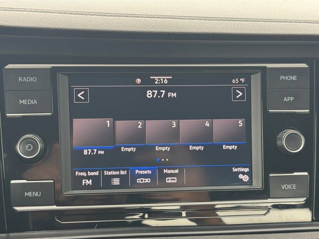 Used 2024 Volkswagen Jetta Sport image 23