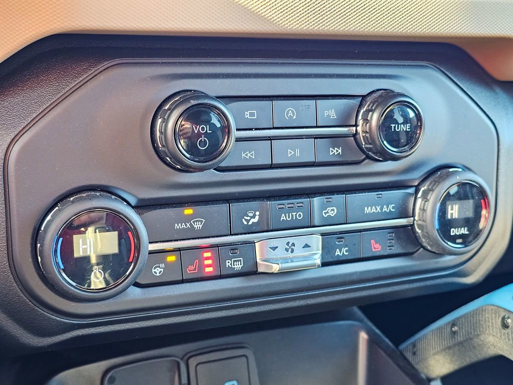 Used 2024 Ford Bronco Wildtrak image 23