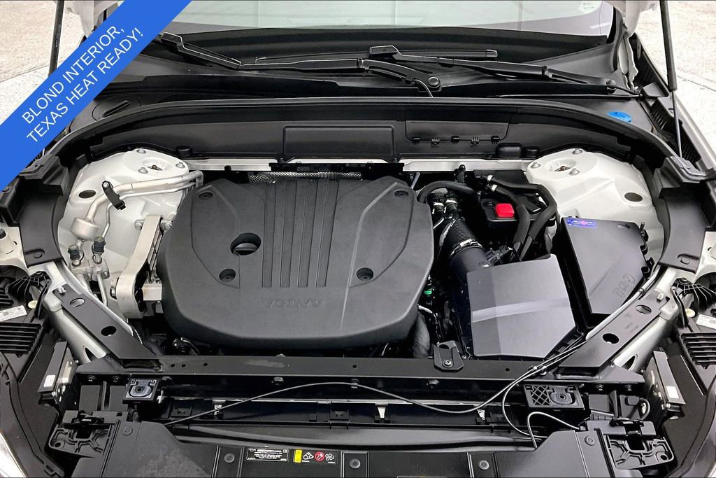 Certified 2023 Volvo XC60 B5 Plus w/ Climate Package image 13