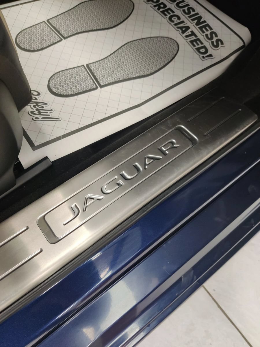 Used 2016 Jaguar XJ AWD/4WD image 39