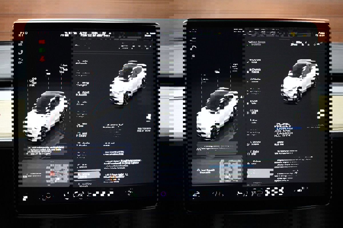 Used 2023 Tesla Model Y Long Range image 40