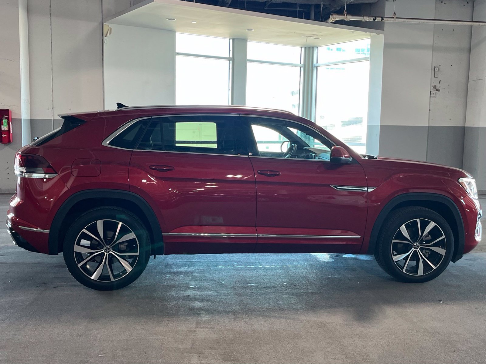 Used 2024 Volkswagen Atlas Cross Sport SEL Premium R-Line AWD/4WD image 13