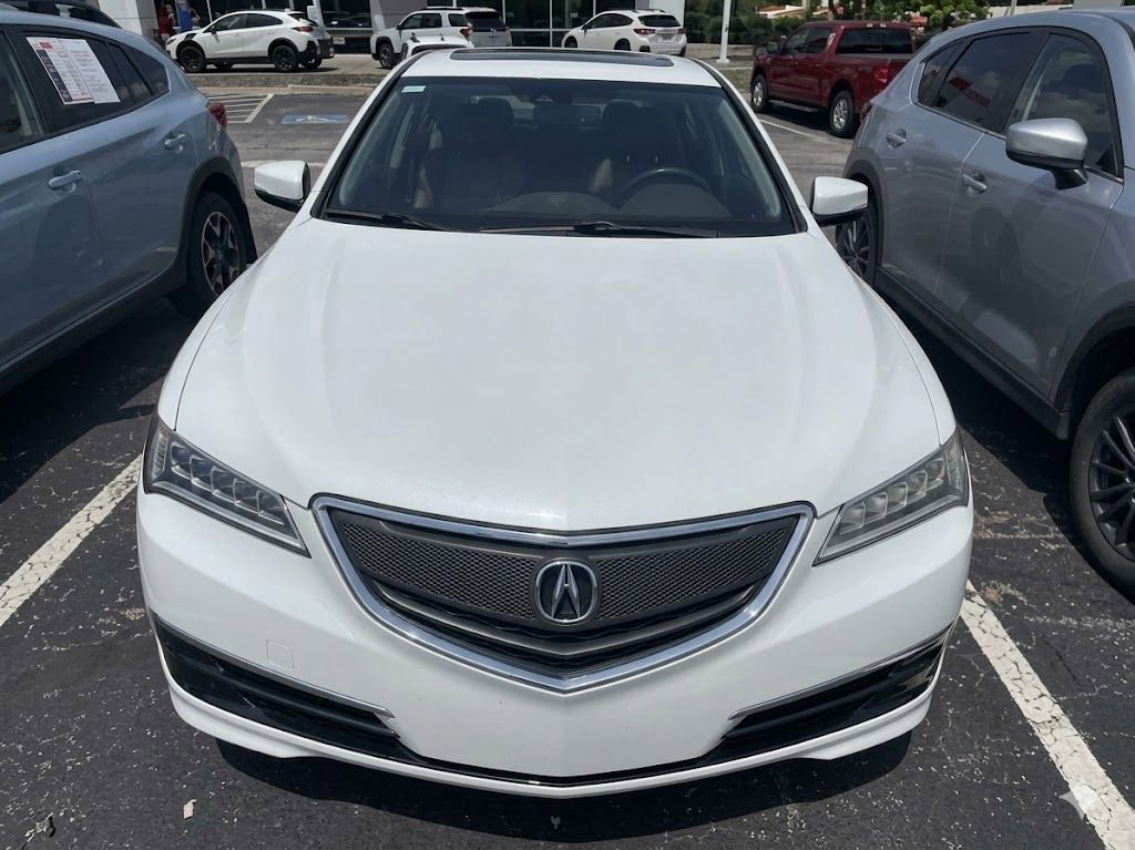 Used 2016 Acura TLX FWD image 2
