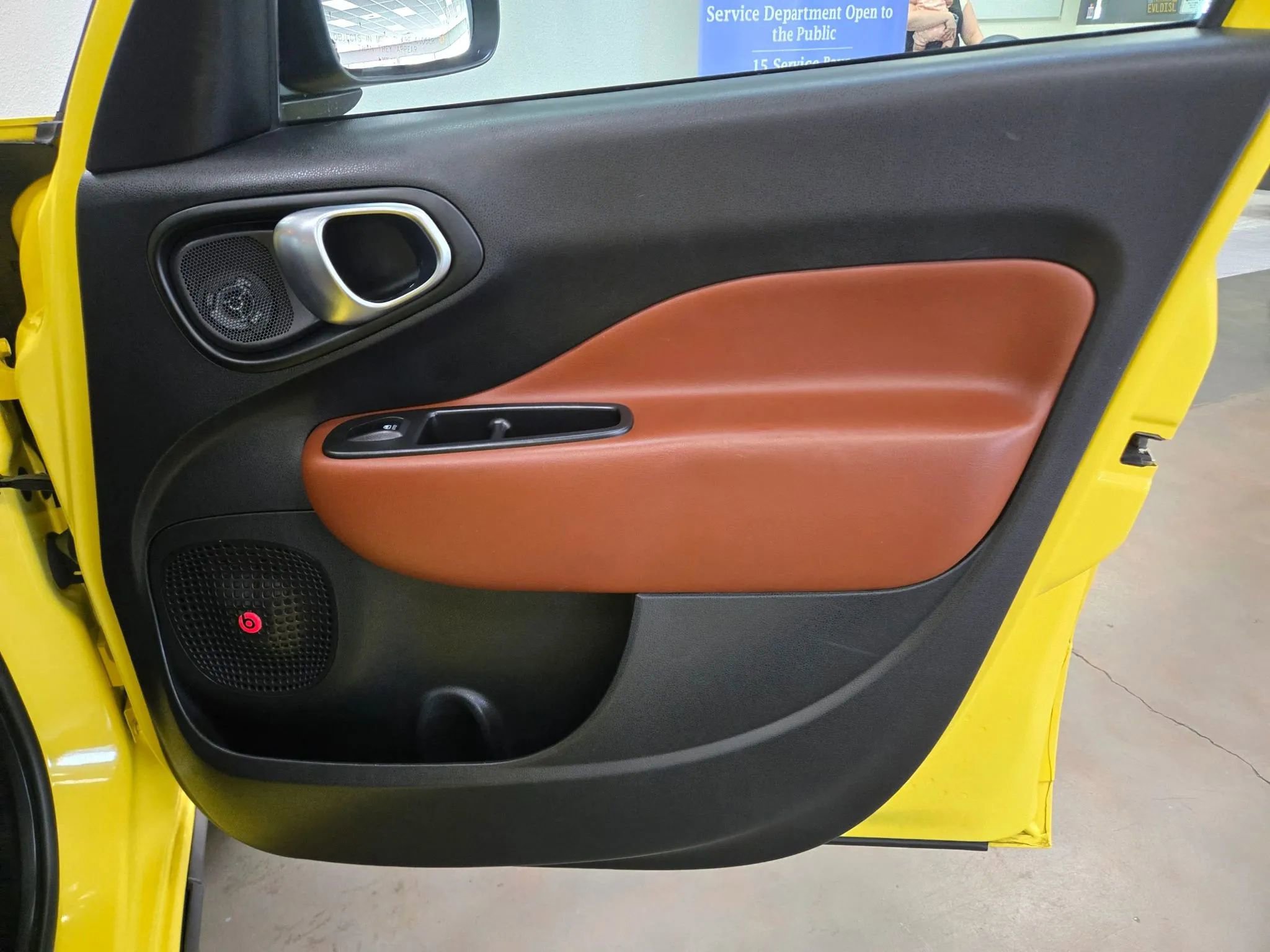 Used 2014 FIAT 500L Trekking w/ Popular Equipment Group image 24