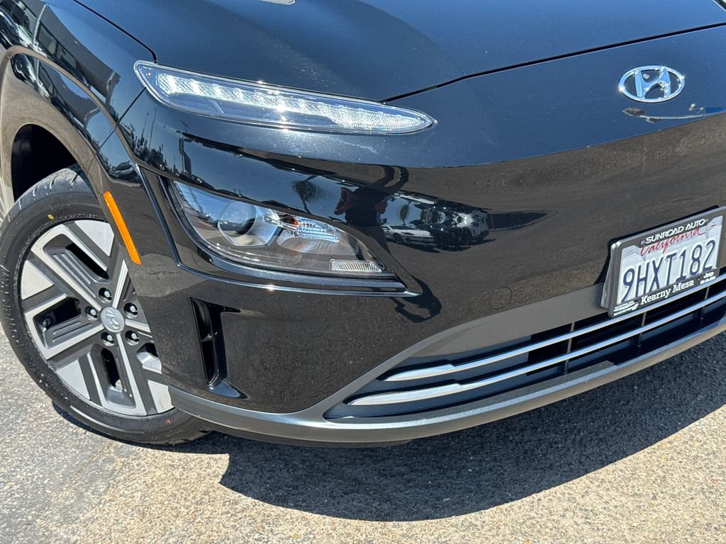 Used 2023 Hyundai Kona SE FWD image 6