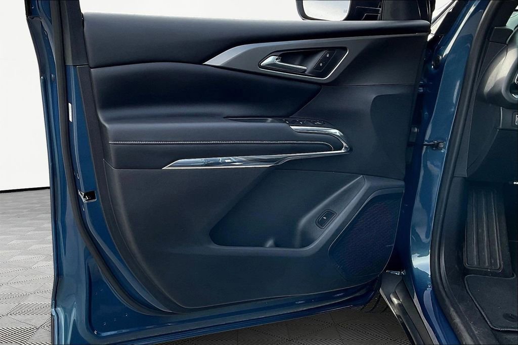 Certified 2026 Chevrolet Traverse LT w/ Driver Confidence Package image 22