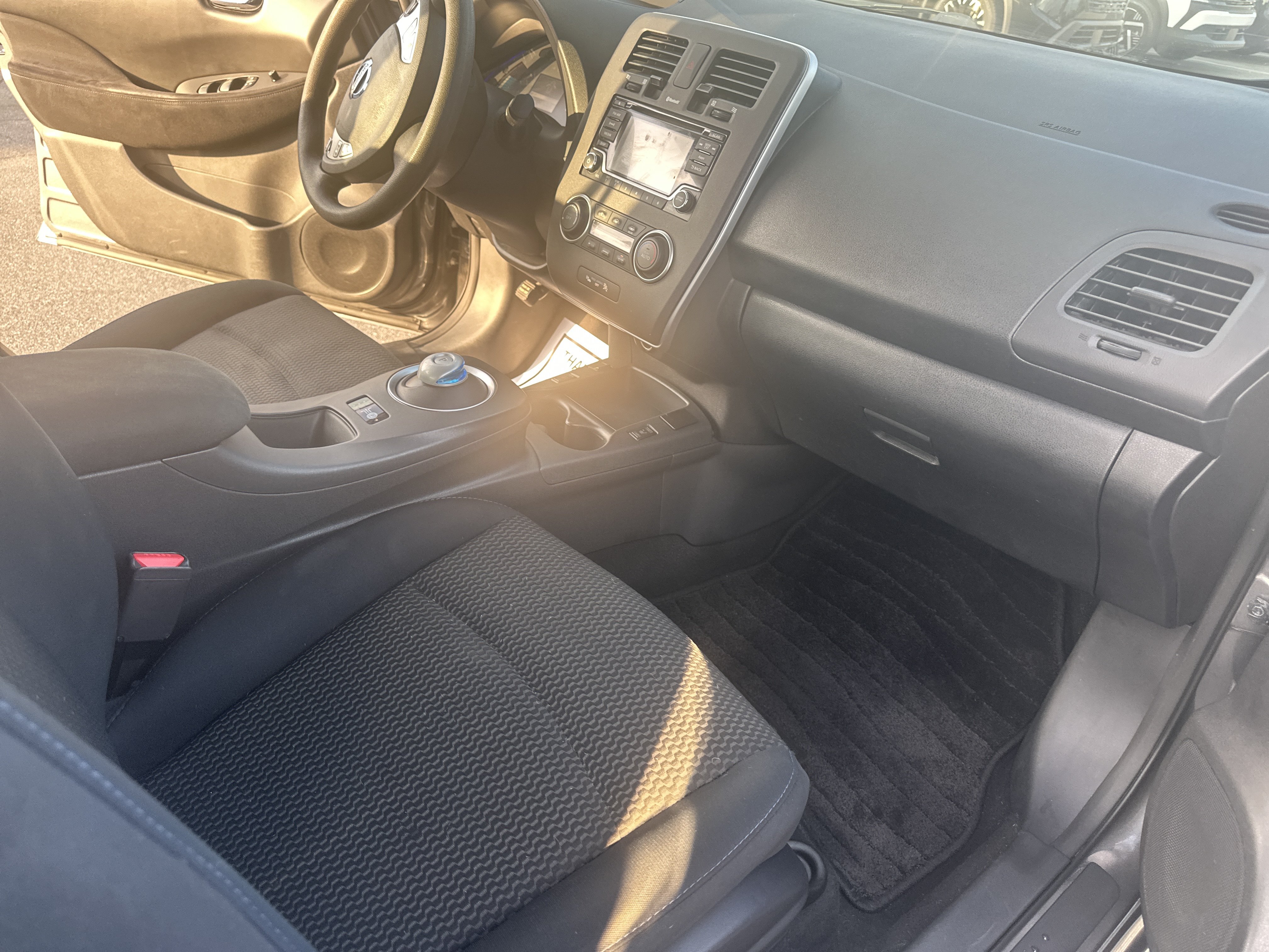 Used 2016 Nissan Leaf S w/ Charger Package FWD image 14