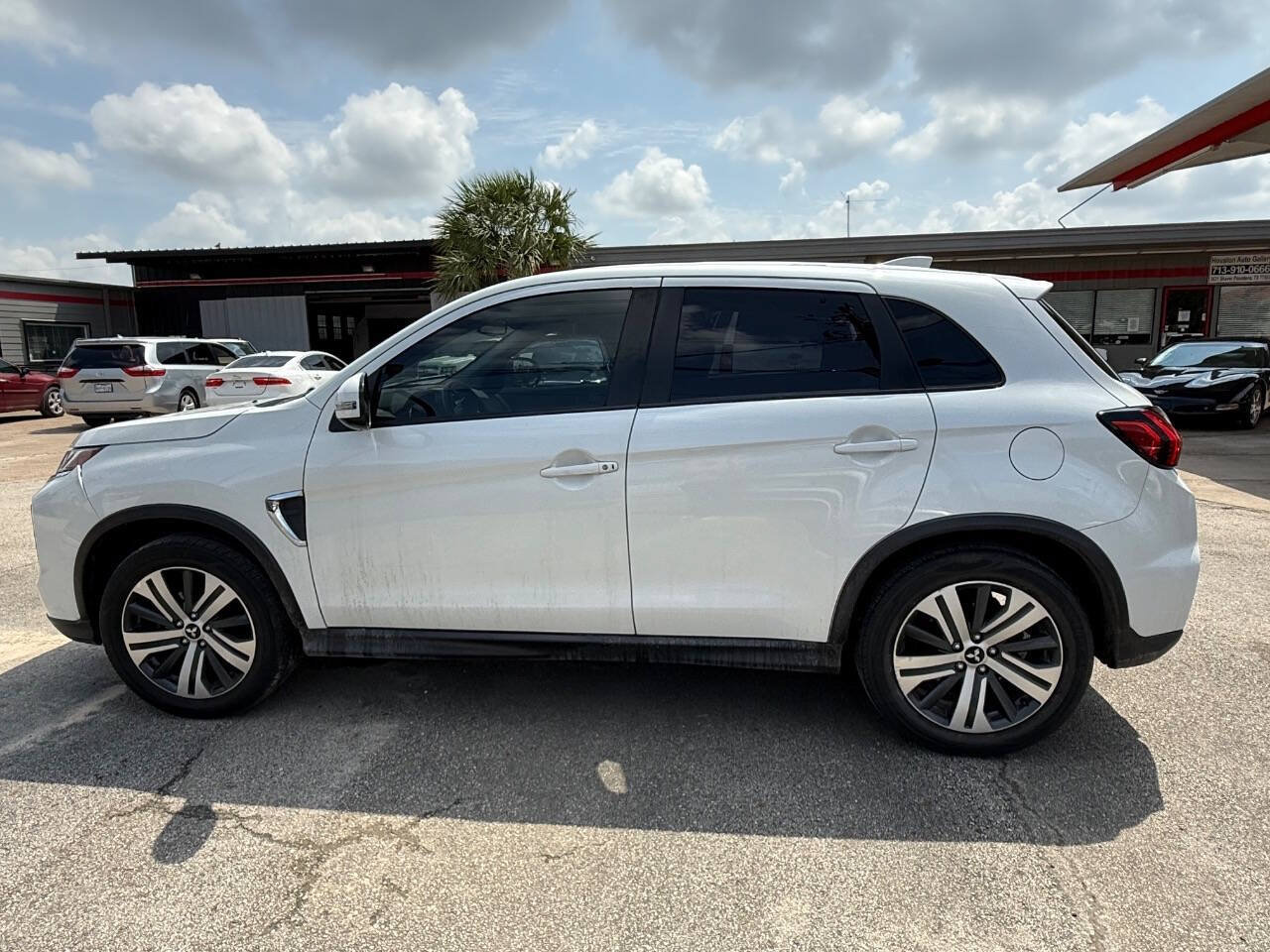 Used 2020 Mitsubishi Outlander Sport SE FWD image 9