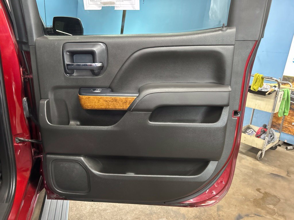 Used 2018 Chevrolet Silverado 1500 High Country AWD/4WD image 44