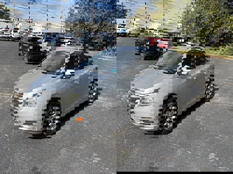 Used 2014 Chevrolet Cruze LT image 3