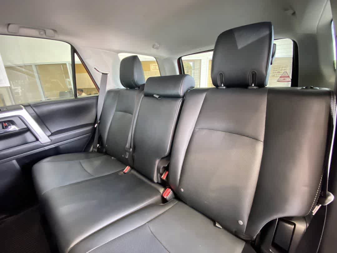 Used 2022 Toyota 4Runner Limited AWD/4WD image 26