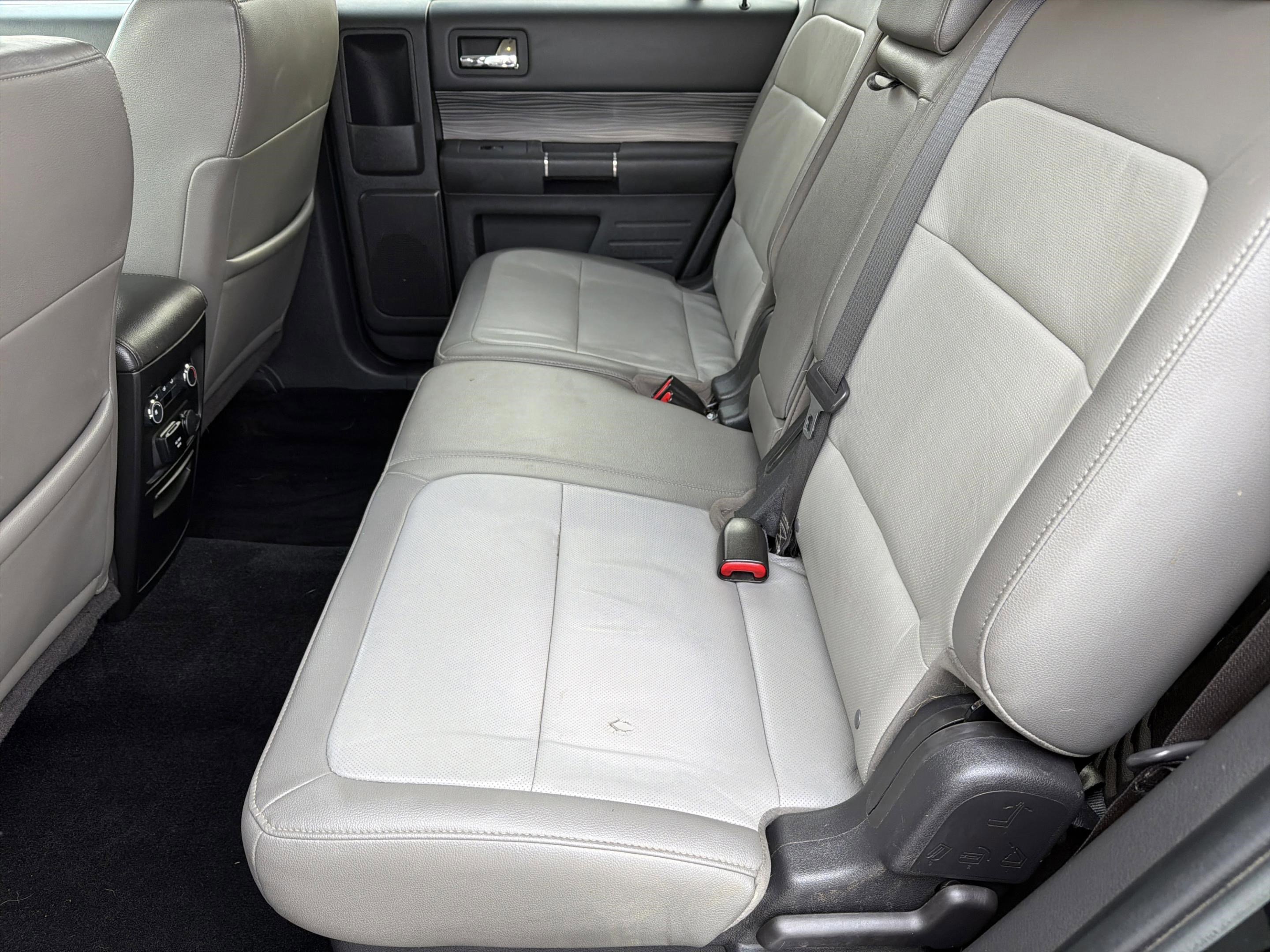 Used 2018 Ford Flex Limited w/ Limited Appearance Package image 27