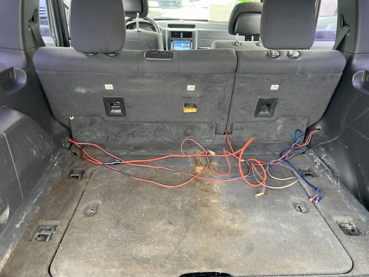 Used 2011 Jeep Liberty Sport image 22