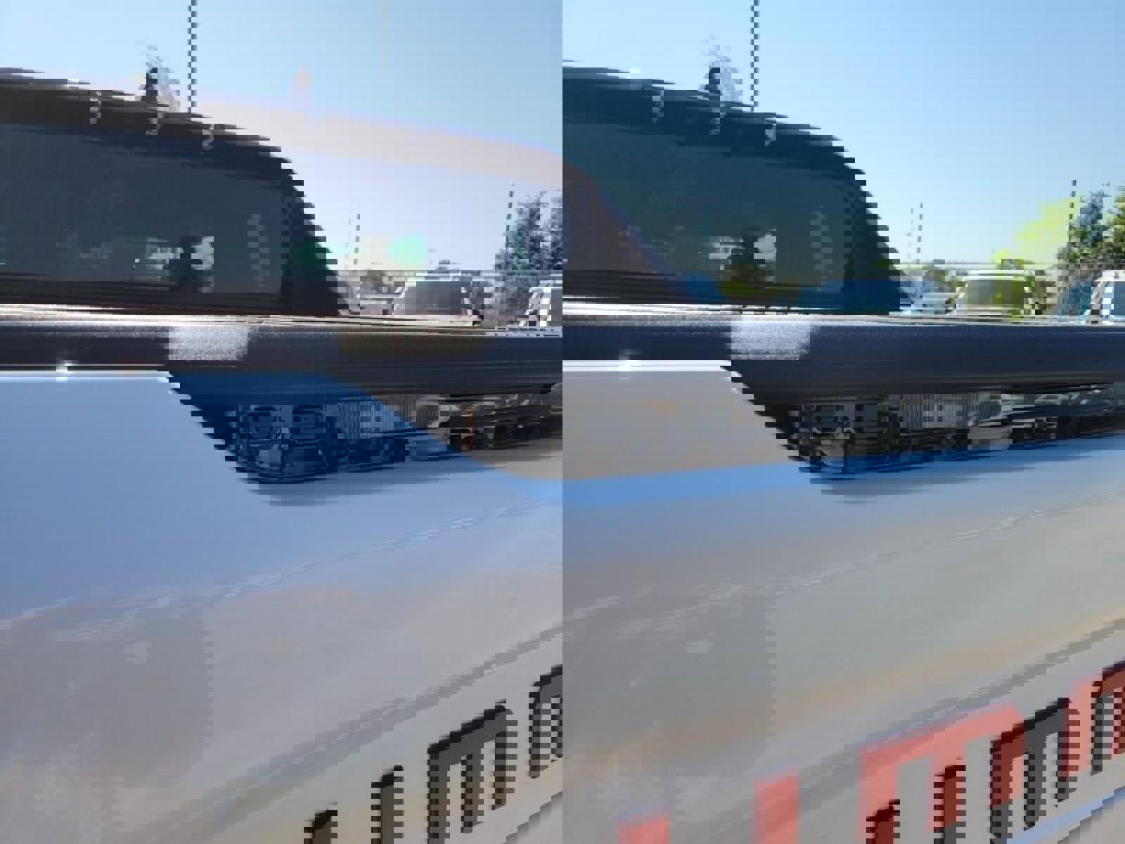 New 2025 GMC Hummer EV 2X w/ LPO, Illumination Package image 8