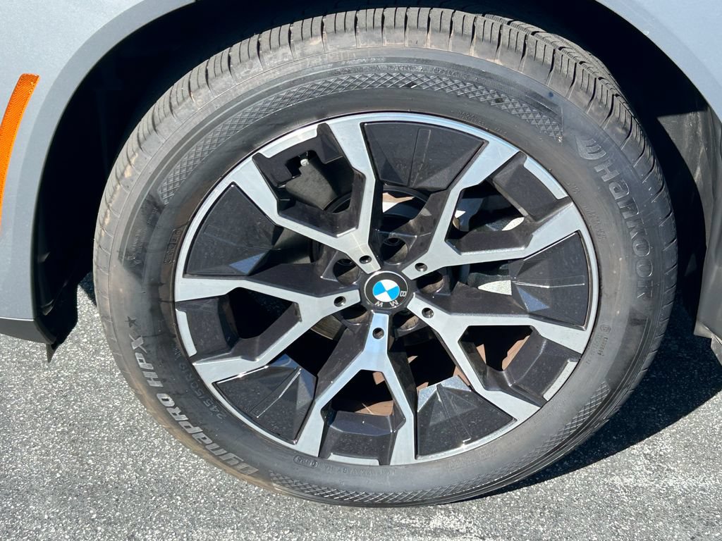 Used 2025 BMW X3 xDrive30i w/ Premium Package AWD/4WD image 9