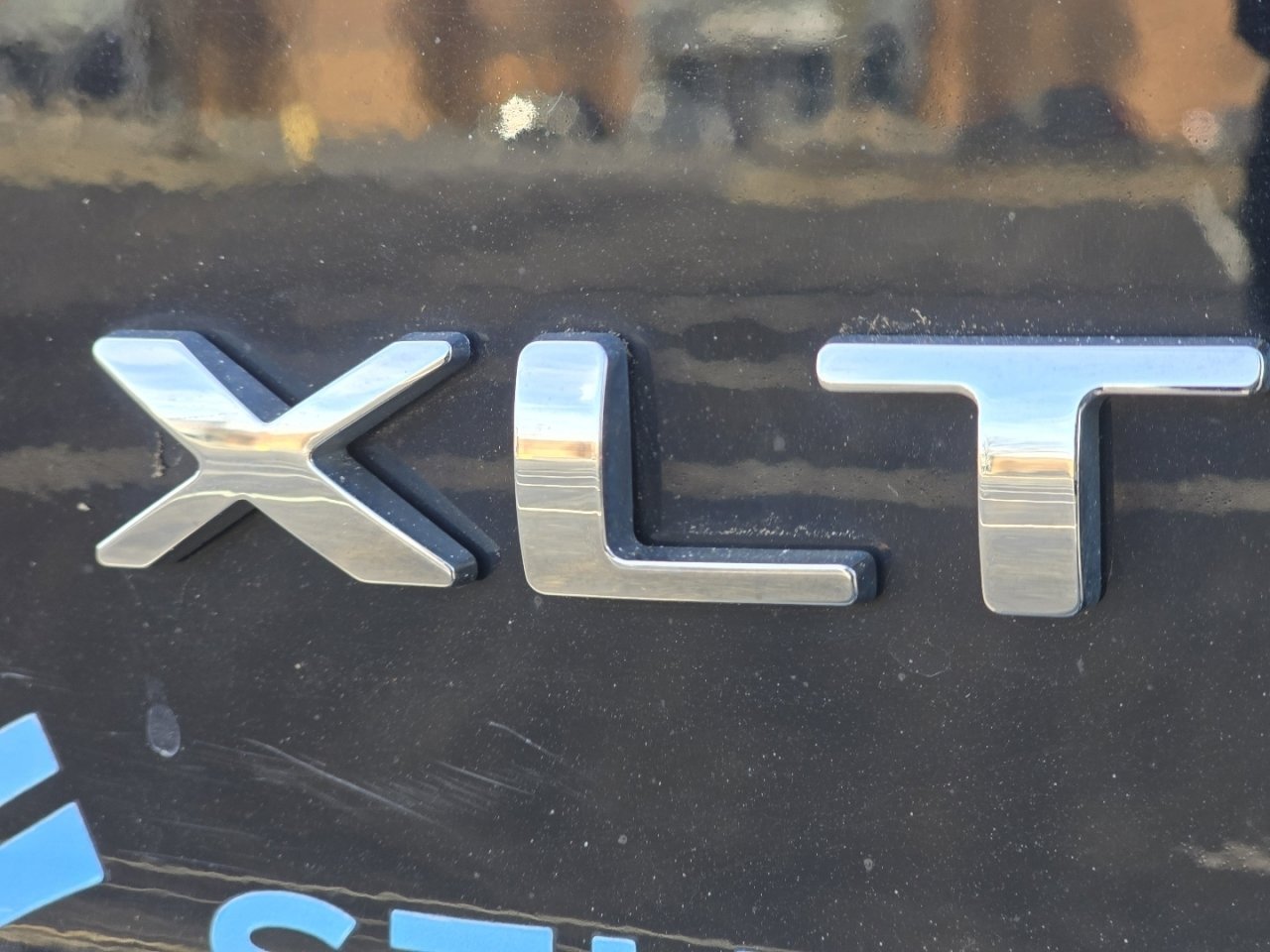 Used 2019 Ford Explorer XLT w/ Equipment Group 202A image 11