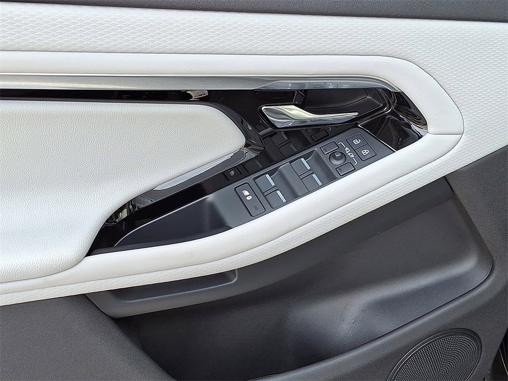 Certified 2023 Land Rover Range Rover Evoque R-Dynamic S image 12