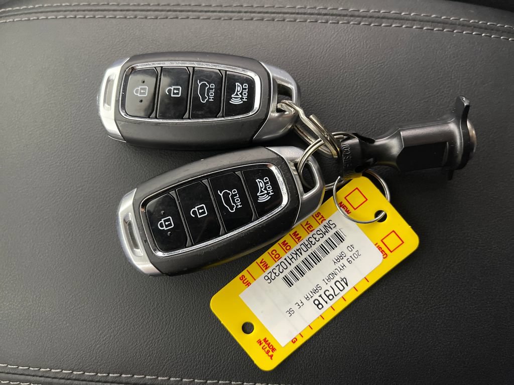 Used 2019 Hyundai Santa Fe SEL FWD image 26