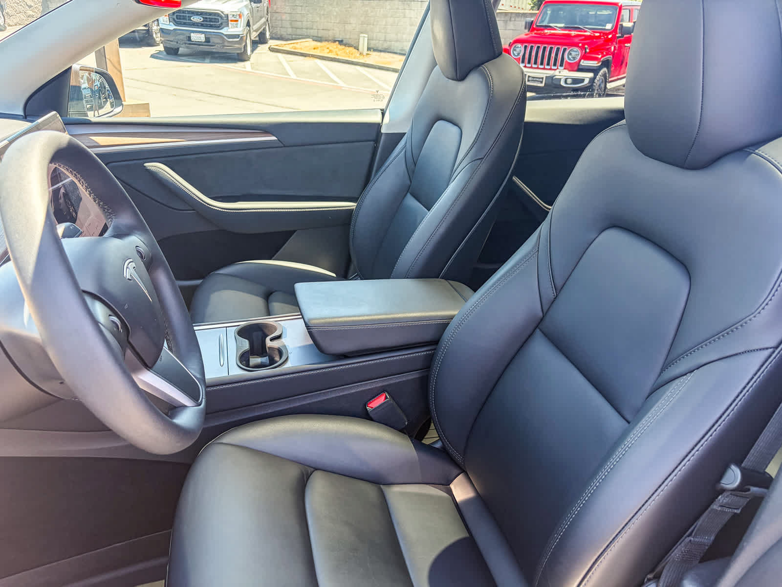 Used 2023 Tesla Model Y Long Range AWD/4WD image 16
