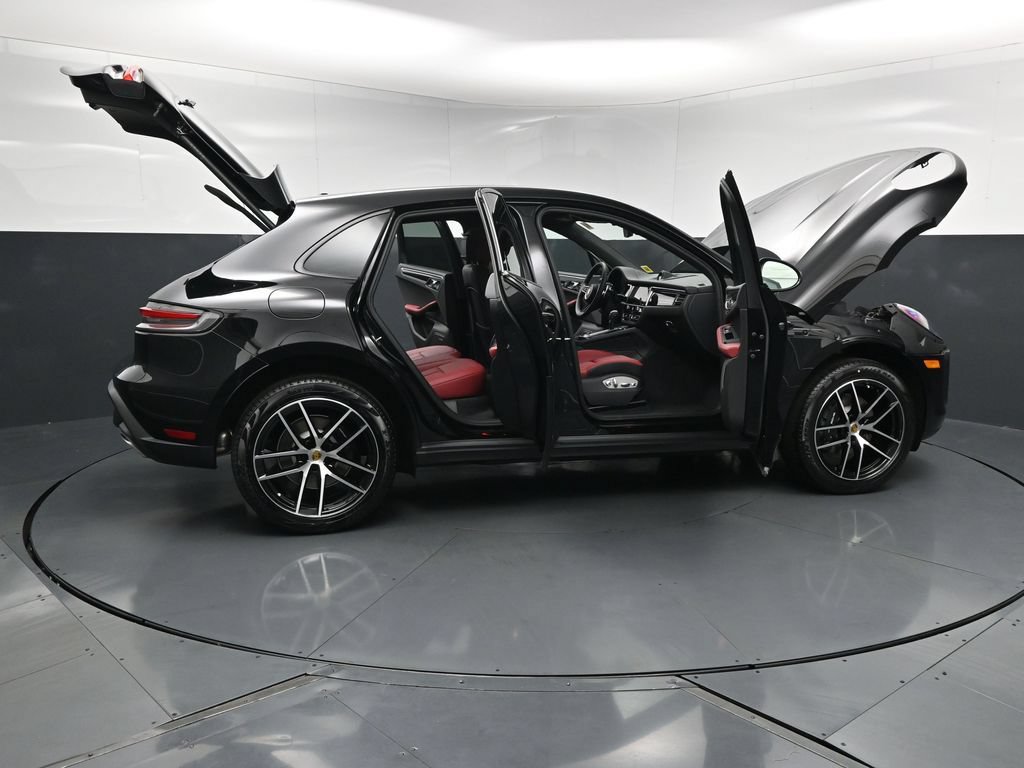 New 2026 Porsche Macan AWD/4WD image 37