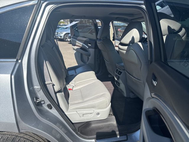 Used 2019 Acura MDX SH-AWD image 15