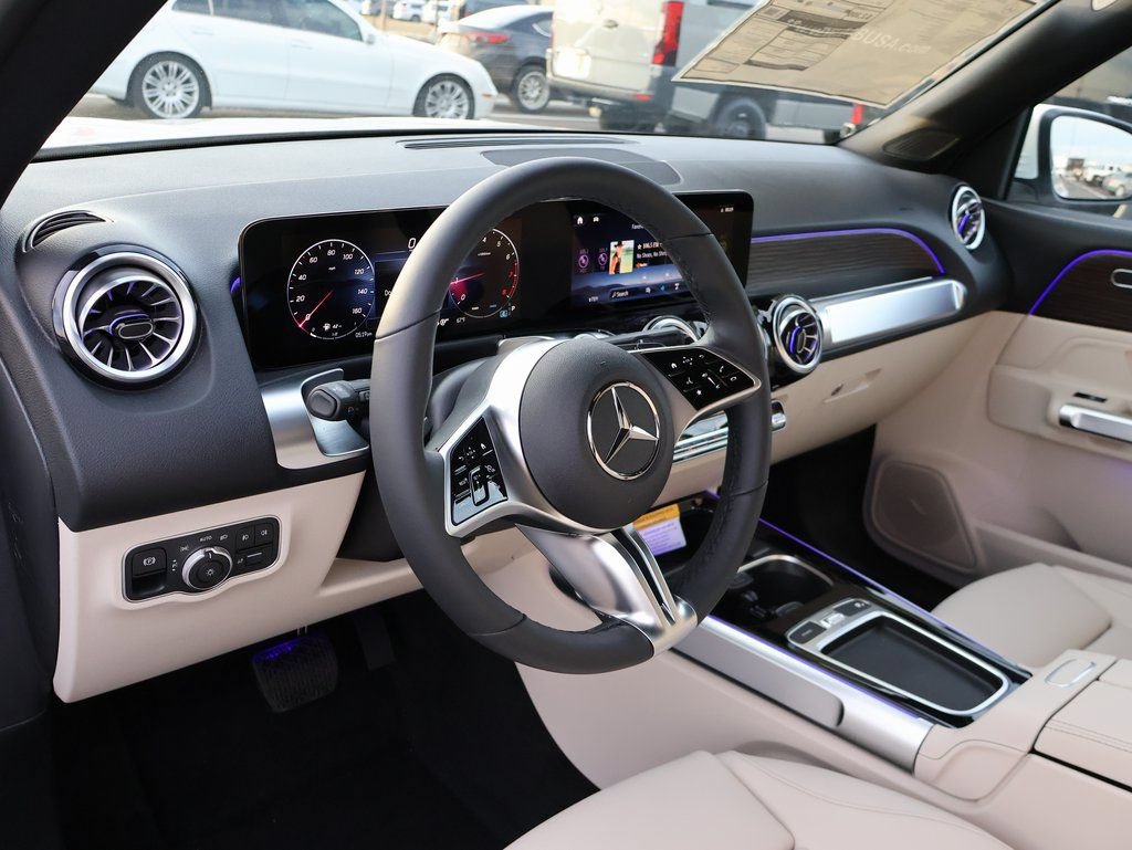 New 2026 Mercedes-Benz GLB 250 4MATIC image 19