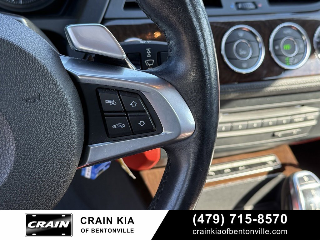 Used 2010 BMW Z4 sDrive35i image 13