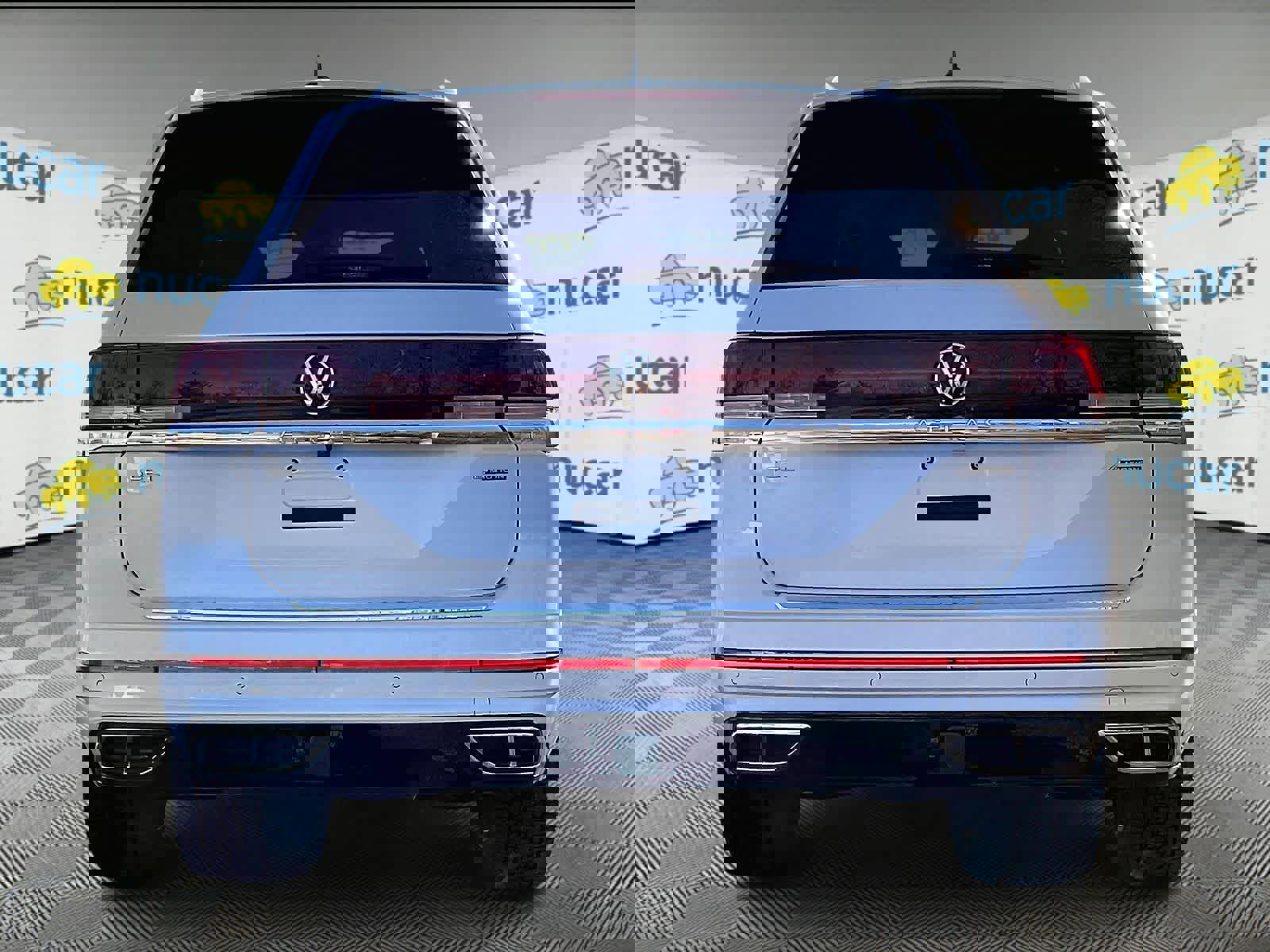 Certified 2024 Volkswagen Atlas SEL Premium R-Line image 5