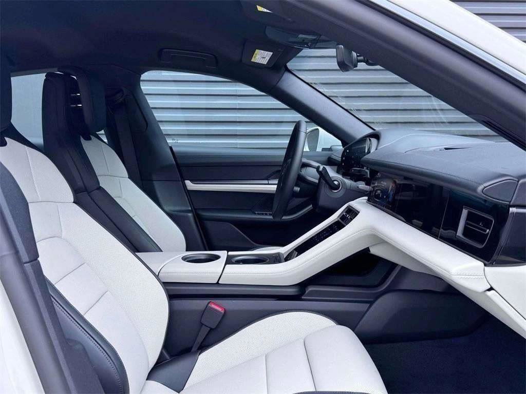 New 2025 Porsche Taycan image 74