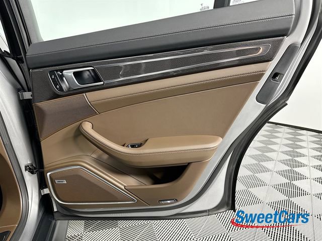 Used 2022 Porsche Panamera GTS image 45