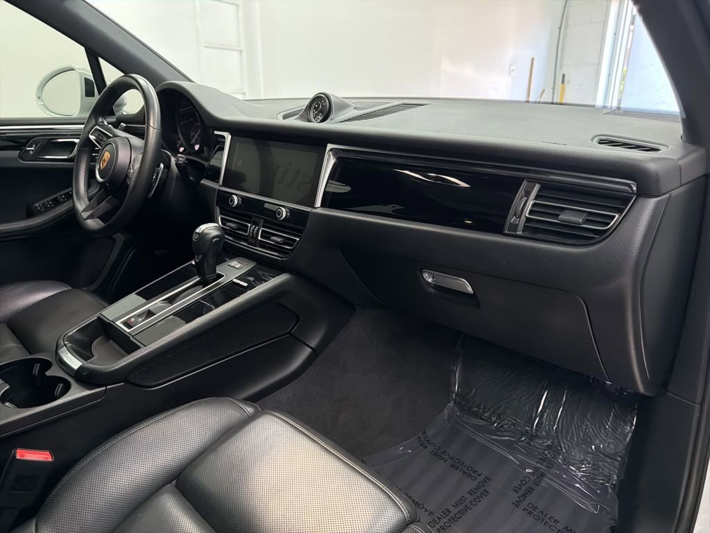 Used 2022 Porsche Macan image 28