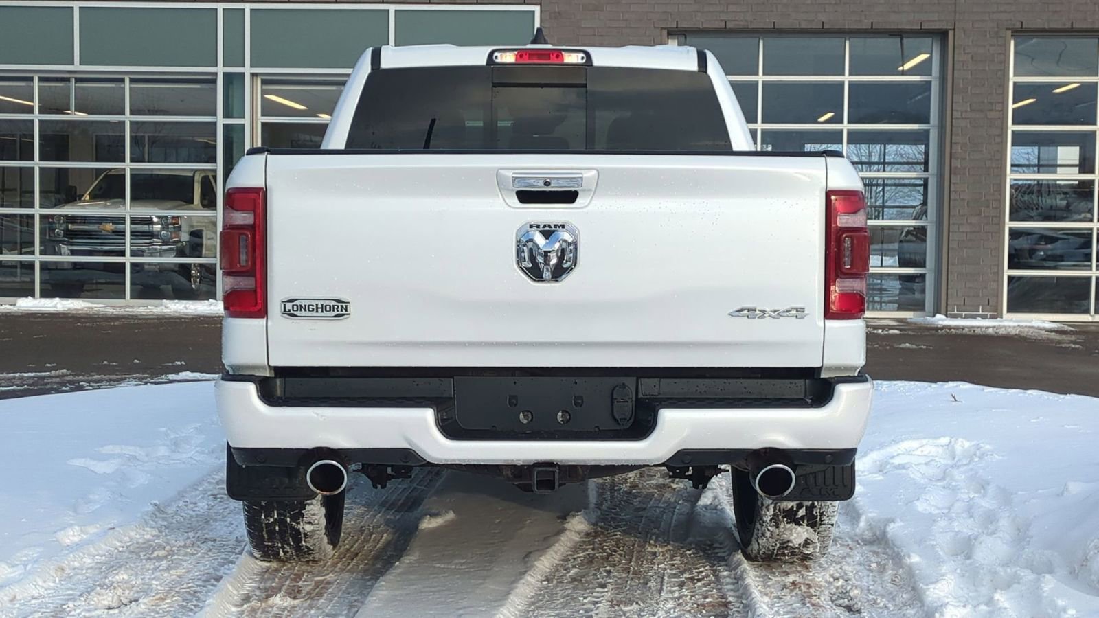 Used 2022 RAM 1500 Limited w/ Body-Colour Bumper Group image 7