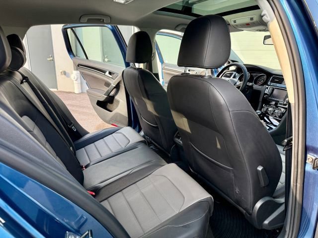 Used 2015 Volkswagen Golf TDI SEL w/ Lighting Package (SEL) image 21