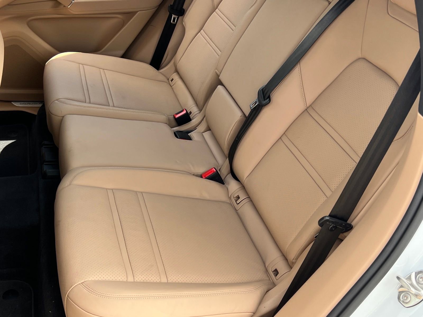 Certified 2023 Porsche Cayenne image 17