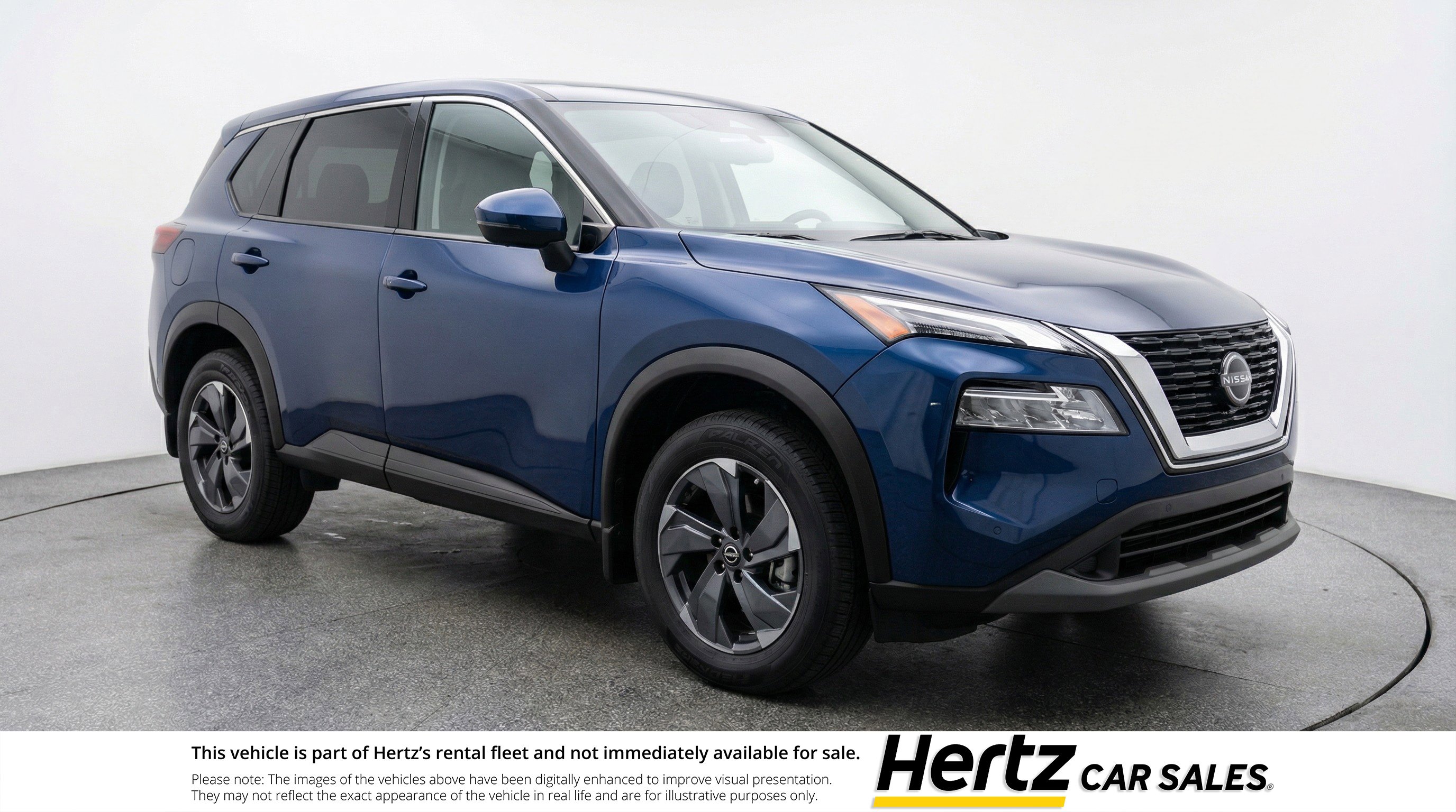 Used 2025 Nissan Rogue SV image 1