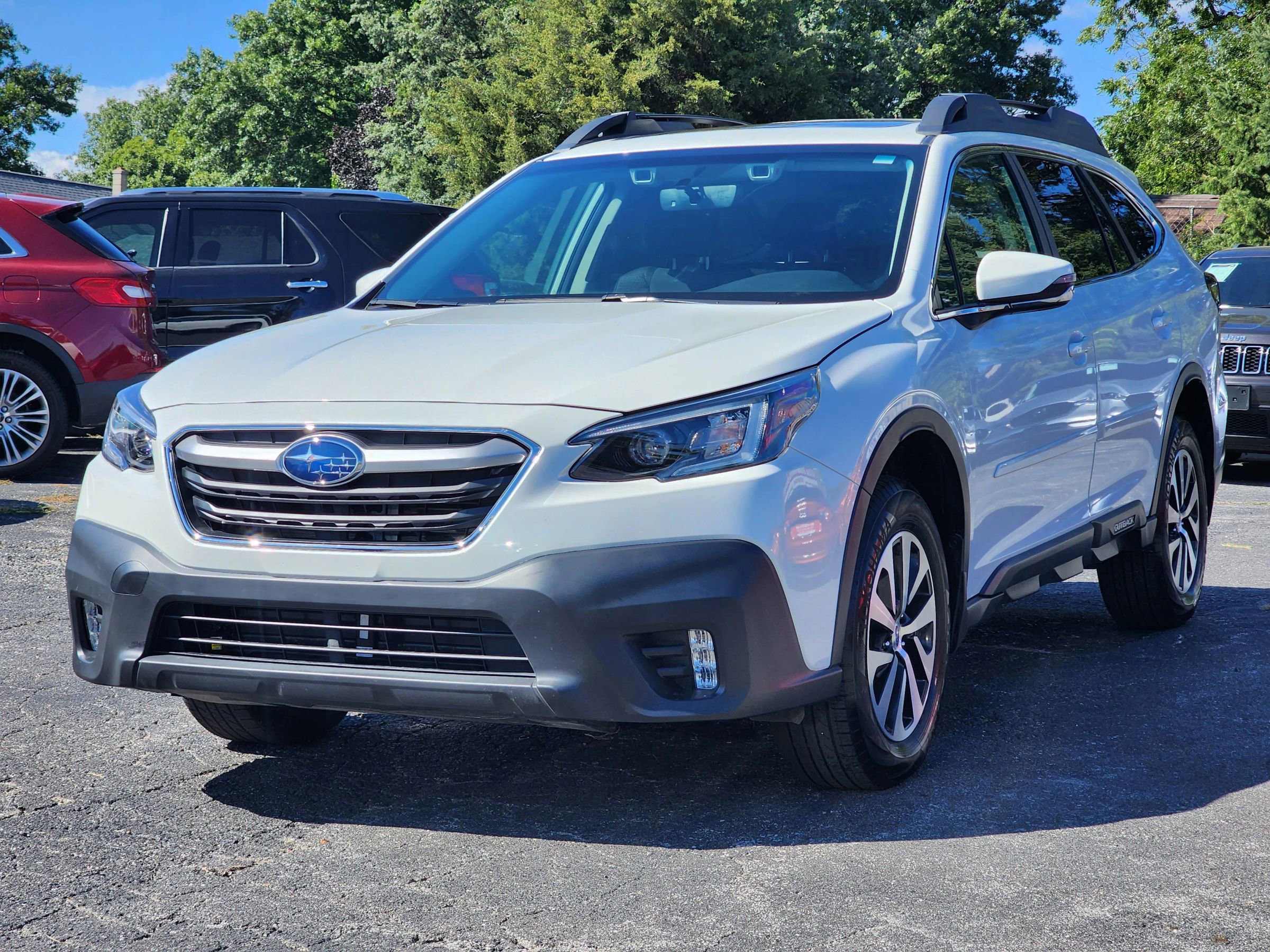 Used 2022 Subaru Outback Premium AWD/4WD image 3