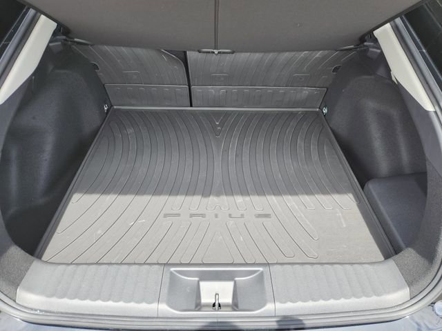 Used 2025 Toyota Prius FWD image 28