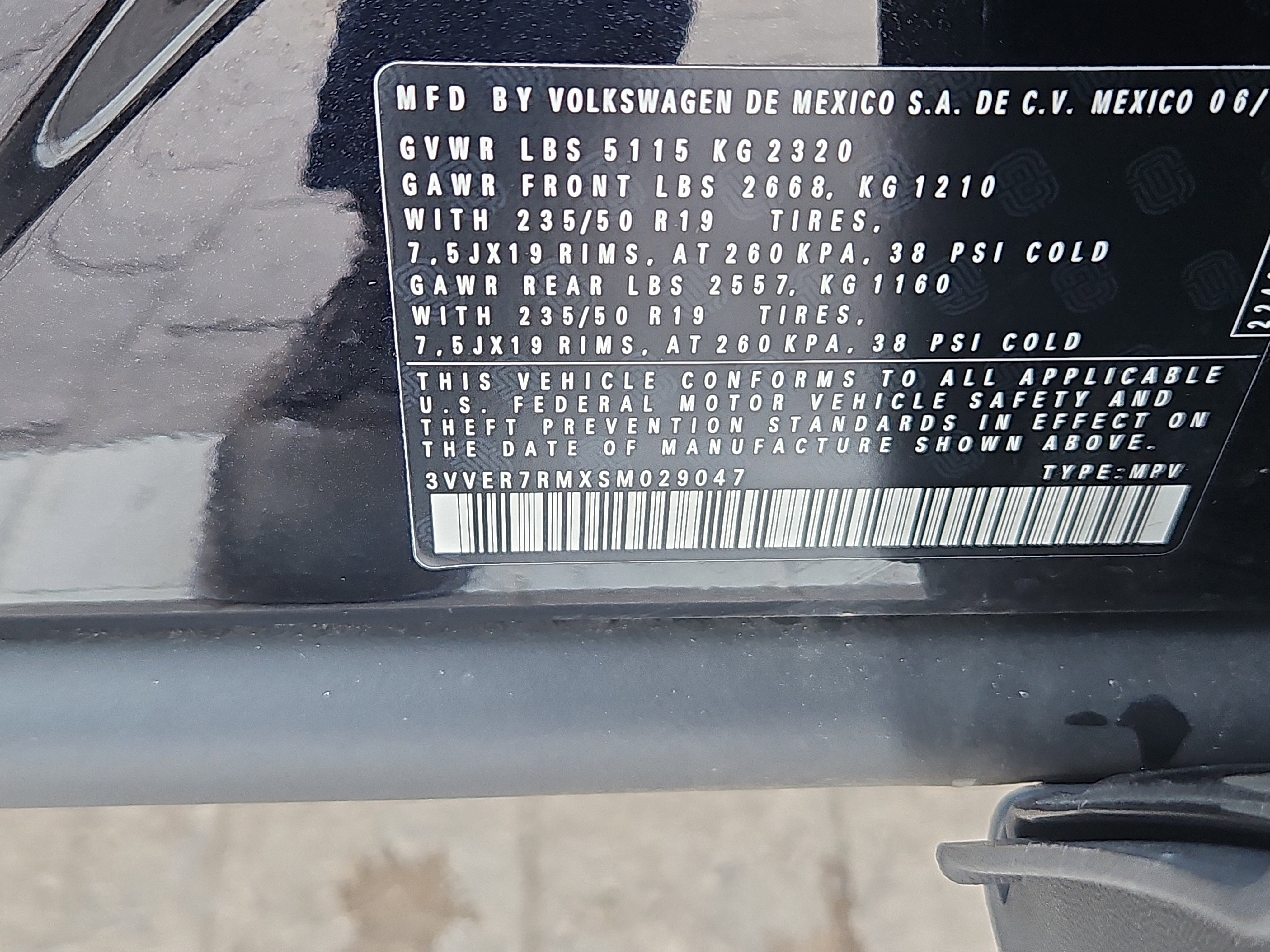 Used 2025 Volkswagen Tiguan SE image 7